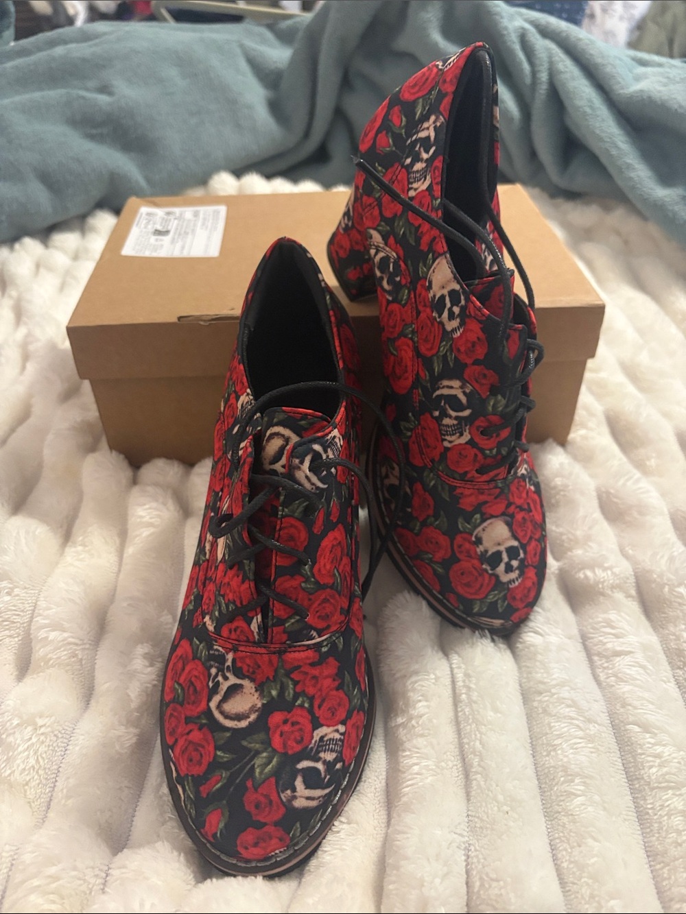 Skull & Rose Lace Up Heeled Oxford Booties | Gothic Floral Heels | Size 38 NWT